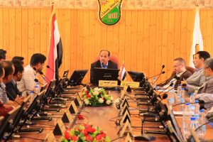 — رئيس الجامعة يلتقي مسؤولي نظم المعلومات والمواقع الإلكترونية