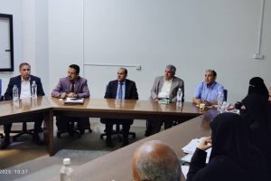 رئيس جامعة صنعاء يترأس الاجتماع الدوري للجان الاعتماد الأكاديمي بكلية الطب والعلوم الصحية2