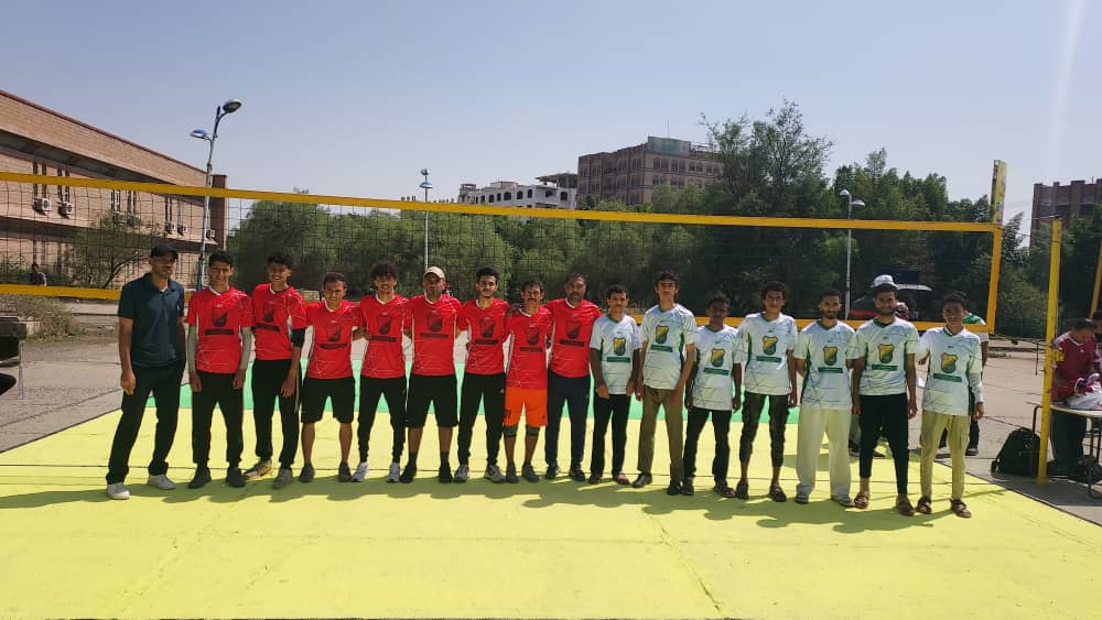 تدشين بطولتي "كأس الجامعة" للكرة الطائرة والطاولة بجامعة صنعاء كأس الجامعة