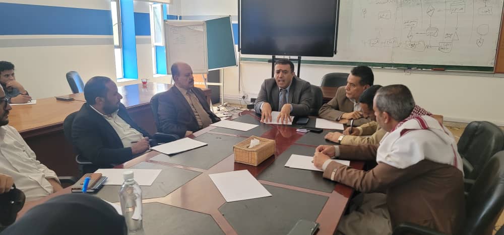 اجتماع برئاسة الدكتور الوريث يناقش سير الأداء بمركز الإدارة العامة1