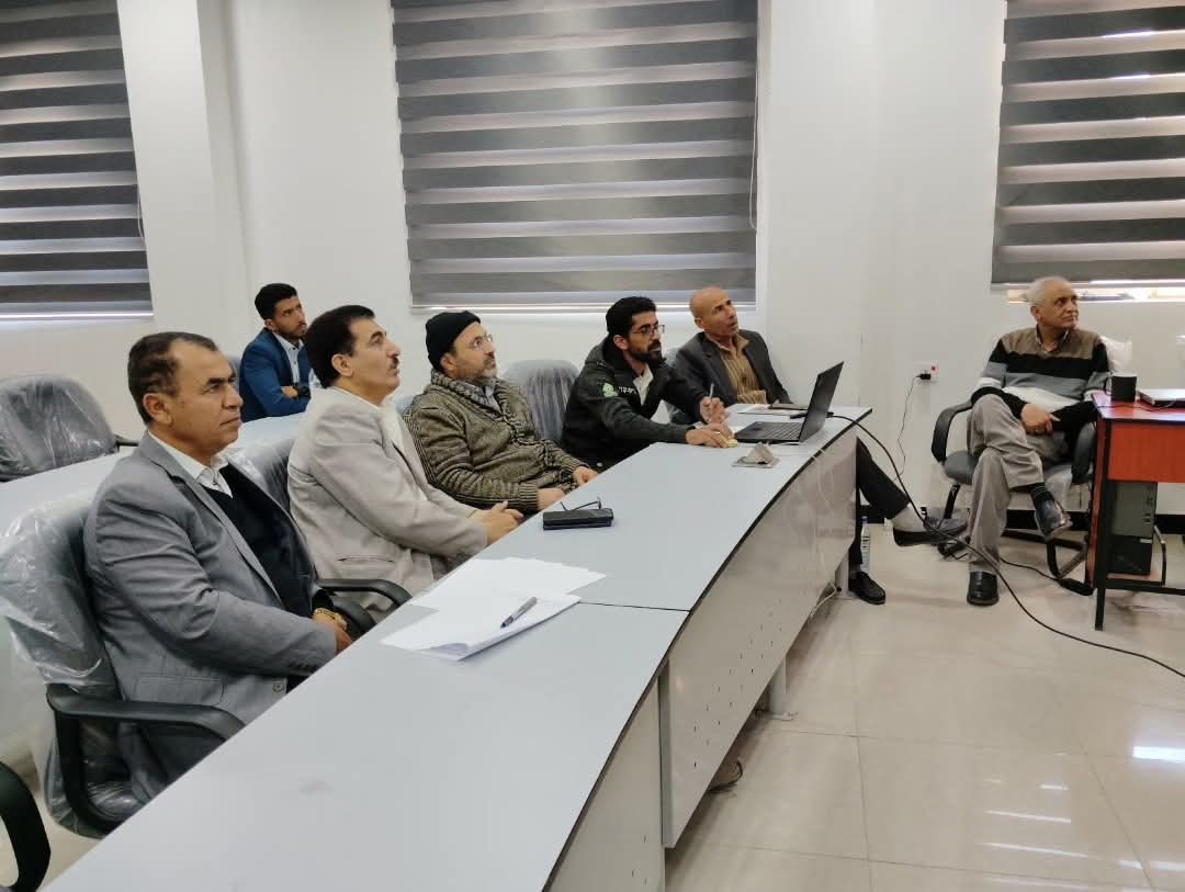 مساعد رئيس جامعة صنعاء لشؤون الإعلام يطّلع على جهود تطوير المنصات الرقمية بعدد من الكليات