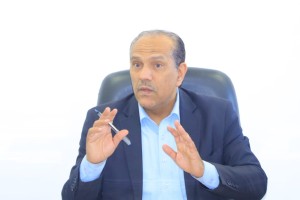 رئيس جامعة صنعاء يترأس اجتماعاً موسعاً بكلية الطب لمناقشة تطوير برامج الدراسات العليا ورفع كفاءة المخرجات٣ رئيس جامعة صنعاء يترأس اجتماعاً موسعاً بكلية الطب لمناقشة تطوير برامج الدراسات العليا ورفع كفاءة المخرجات٣