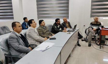 مساعد رئيس جامعة صنعاء يتابع تطوير وتحديث المنصات الرقمية لكلية اللغات