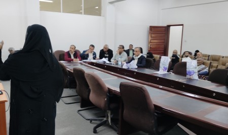 قسم الترجمة بكلية اللغات بجامعة صنعاء يناقش خطة رسالة الماجستير للباحثة أحلام محمد علي القاضي