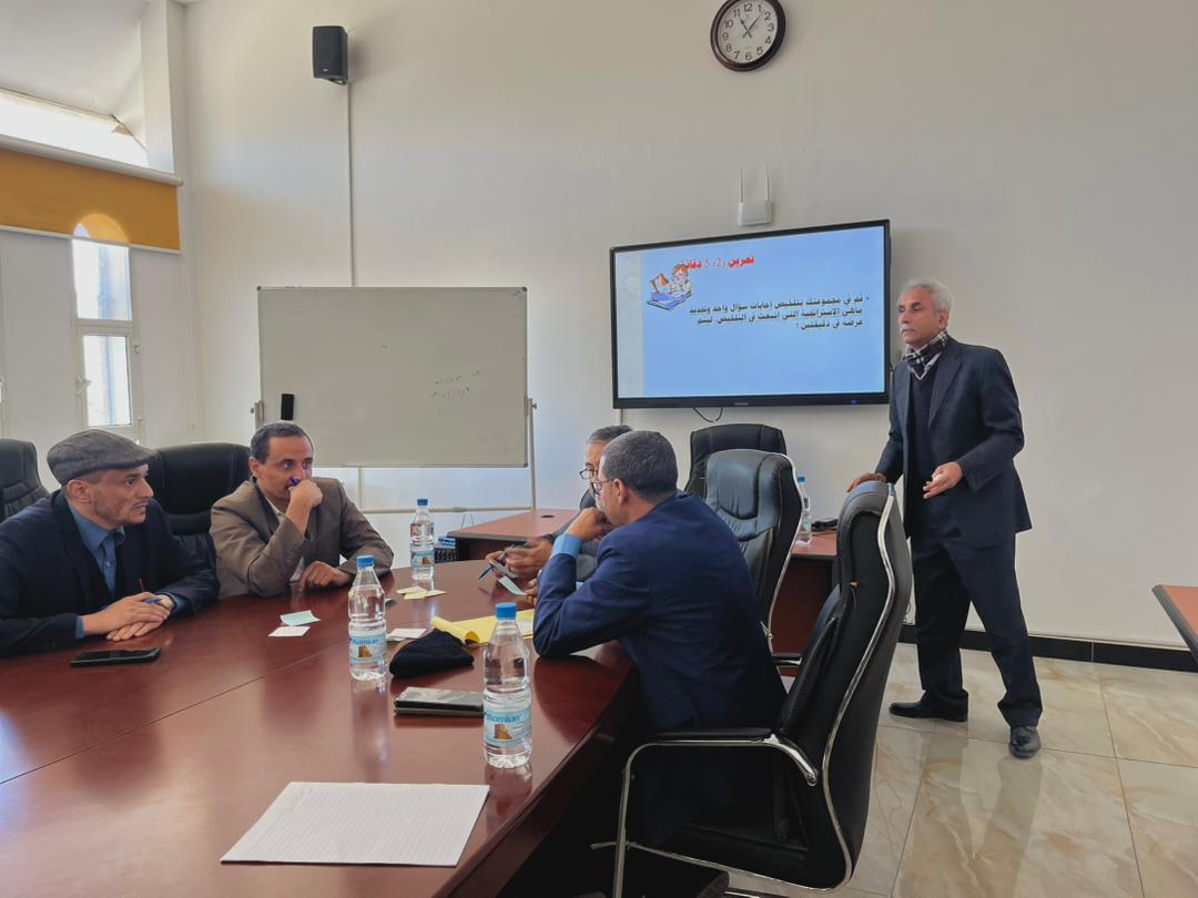 استمرار الجلسات النقاشية العلمية لبرنامج الدكتوراه بقسم الاقتصاد والمالية