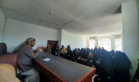 استمرار النزول الميداني لطلاب كلية الشريعة والقانون جامعة صنعاء للتطبيق العملي بالمحاكم