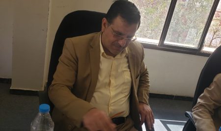 جلسة نقاش علمية لمناقشة الخطة البحثية المقدمة من الباحث/ عبدالملك حسين الدرب