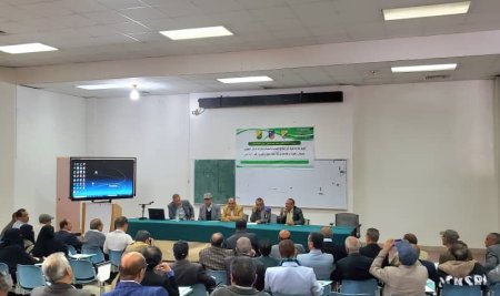 كلية الزراعة بجامعة صنعاء تنظّم ورشة تدريبية حول إعداد ملفات وتقارير المقررات الدراسية وفق معايير الجودة.