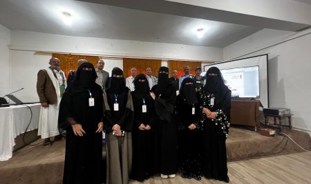 _مناقشة مشروع تخرج حملة توعوية حول مخاطر قيادة الأطفال للسيارات_