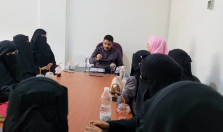 زيارة ميدانية لطالبات قسم اللغة الإنجليزية والترجمة بالجامعة الوطنية إلى مركز الترجمة وتعليم اللغات بجامعة صنعاء