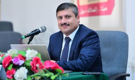 الباحث عصام الحملي يُمنح درجة الدكتوراه في فلسفة إدارة الأعمال من المركز