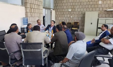 اجتماع في جامعة صنعاء لمعالجة اختلالات المراكز وتطوير أدائها المؤسسي