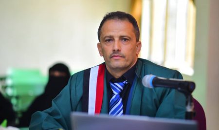 الدكتوراه للباحث معمر فرحان من مركز أبحاث التنمية الشاملة