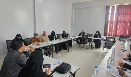 اجتماع للجنة مراجعة وتقييم أداء المراكز العلمية والبحثية