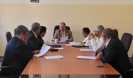 اللجنة العلمية بمركز الدراسات السياسية تبحث قضايا الطلاب وترقيات أعضاء هيئة التدريس