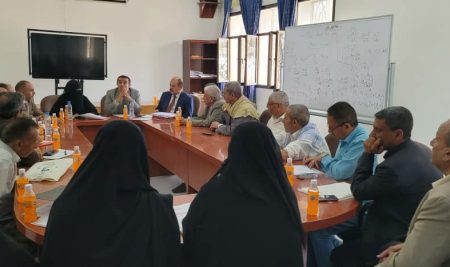 لجنة تقييم المراكز العلمية والبحثية تنفذ زيارة ميدانية لمركز الدراسات السياسية والاستراتيجية بجامعة صنعاء وتشيد بمستوى الأداء
