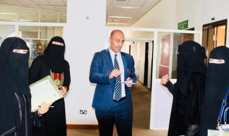 Dean of the Faculty of Medicine welcomes Dr. Salwa Al-Ghamiri’s visit to the Clinical Simulation Center at Sana’a University