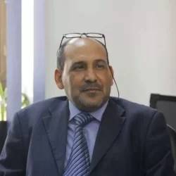 صورة-شخصية-خاصة-بالدكتور-انور-عبد-القادر-حزام-مهيوب-مغلس-02