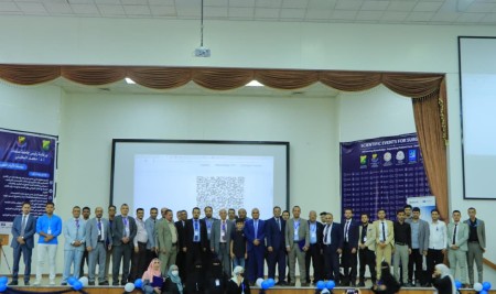 كلية الطب بجامعة صنعاء تُطلق رابع محطاتها العلمية.. “سرطان القولون والمستقيم” تحت المجهر في يوم طبّي حافل بالخبرات