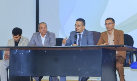 كلية الطب والعلوم الصحية بجامعة صنعاء تستقبل الطلاب المستجدين للعام الجامعي 1448هـ وتؤكد التزامها بتهيئة بيئة تعليمية محفزة