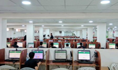 إجراء  امتحانات “الورقة الثانية” لبلك الجهاز العضلي الهيكلي بكلية الطب بجامعة صنعاء