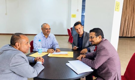 كلية الطب بجامعة صنعاء تجري امتحانات المفاضلة والقبول الشفوية لبرامج الدكتوراه الطبية “MD”