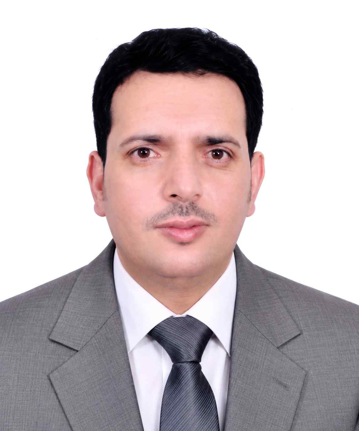 نائب مدير المركز