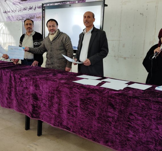 كلية اللغات بجامعة صنعاء تقيم حفل تكريم لطلابها المتميزين في الأنشطة واللجان الطلابية - صورة20