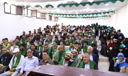 كلية البترول والموارد الطبيعية تحتفي بالمولد النبوي الشريف وتكرّم أوائل طلابها وتستقبل المستجدين