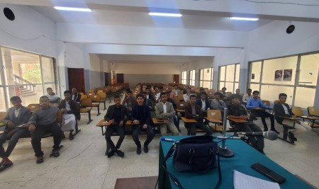تدشين العام الدراسي الجديد بكلية الشريعة والقانون بجامعة صنعاء