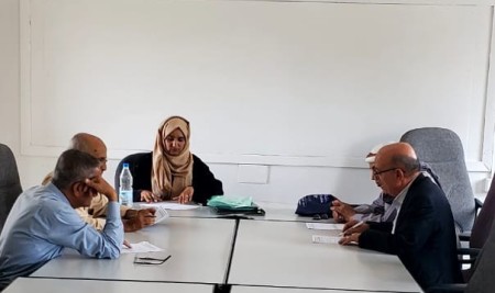 اللجنة الأكاديمية بكلية الآداب والعلوم الإنسانية بجامعة صنعاء تعقد اجتماعها الثاني للعام الجامعي 1448هـ