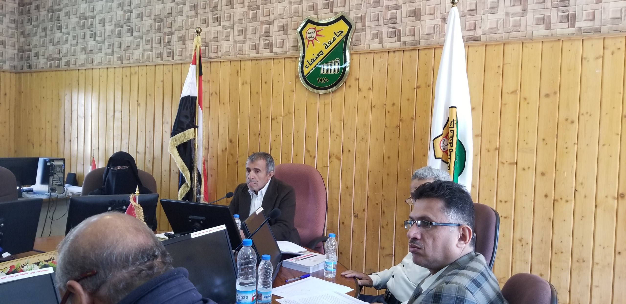 المجلس الأكاديمي بجامعة صنعاء يعقد اجتماعه الدوري التاسع ويقر عددًا من الترقيات والتسويات الأكاديمية