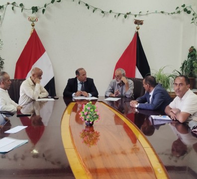 رئيس الجامعة يتفقد سير العمل بنيابة شؤون الطلاب ويوجه بتسهيل إجراءات القبول والتسجيل