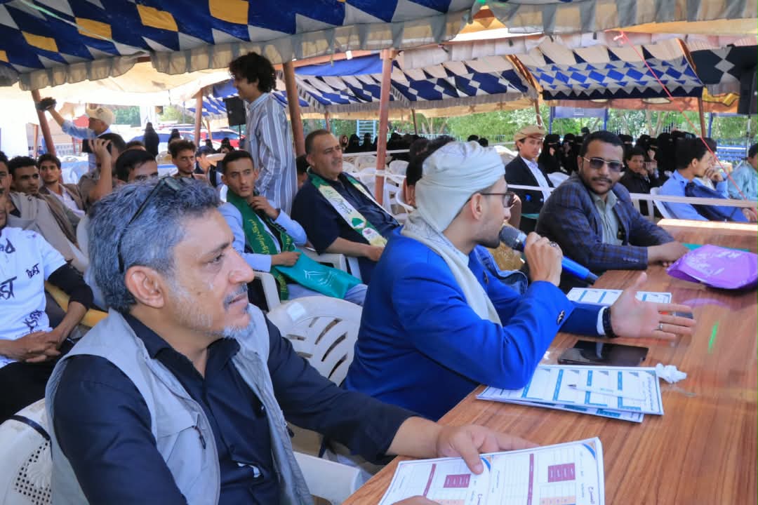 جامعة صنعاء تواصل احتضان مواهب الطلاب في اليوم الثاني من الأسبوع الثقافي .