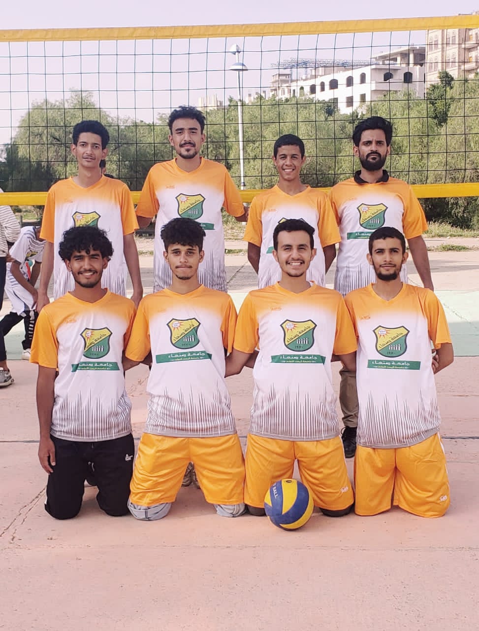 فريق كلية الهندسة يتأهل إلى نصف نهائي بطولة الكرة الطائرة بجامعة صنعاء