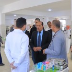 رئيس جامعة صنعاء والمدير التنفيذي لشركة يمن موبايل يتفقدان سير الأداء في أكبر مركز امتحاني على مستوى اليمن4