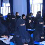 رئيس جامعة صنعاء والمدير التنفيذي لشركة يمن موبايل يتفقدان سير الأداء في أكبر مركز امتحاني على مستوى اليمن5