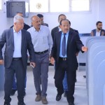 رئيس جامعة صنعاء والمدير التنفيذي لشركة يمن موبايل يتفقدان سير الأداء في أكبر مركز امتحاني على مستوى اليمن8