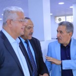 رئيس جامعة صنعاء والمدير التنفيذي لشركة يمن موبايل يتفقدان سير الأداء في أكبر مركز امتحاني على مستوى اليمنض115