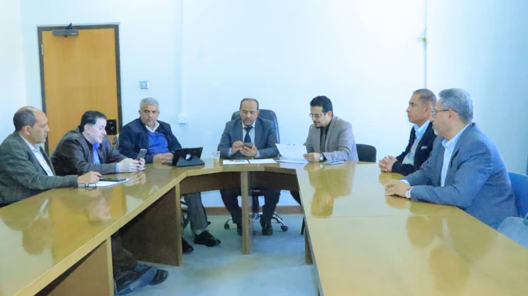 جامعة صنعاء تناقش تسريع استيفاء متطلبات الاعتماد الأكاديمي الدولي لكلية الطب والعلوم الصحية .