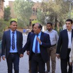 رئيس الجامعة يطّلع على تشغيل بنش النيوماتيك خلال زيارته التفقدية لكلية الهندسة ١
