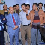 رئيس الجامعة يطّلع على تشغيل بنش النيوماتيك خلال زيارته التفقدية لكلية الهندسة ٢