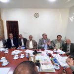رئيس جامعة صنعاء يلتقي لجنة الرصانة بالمراكز العلمية والبحثية ويؤكد أهمية تجويد الرسائل العلمية4