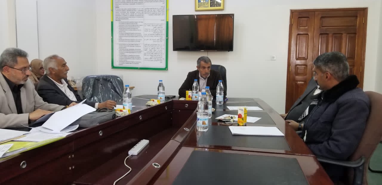 لجنة الأبحاث العلمية بجامعة صنعاء تناقش لوائح تطوير البحث العلمي وتقر مكافآت للنشر