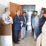 رئيس الجامعة يتفقد استكمال تجهيز موقع الأشعة السِّنية الرقمية الحديثة بكلية طب الأسنان9